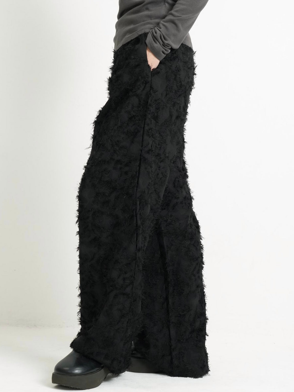 shaggy volume pants