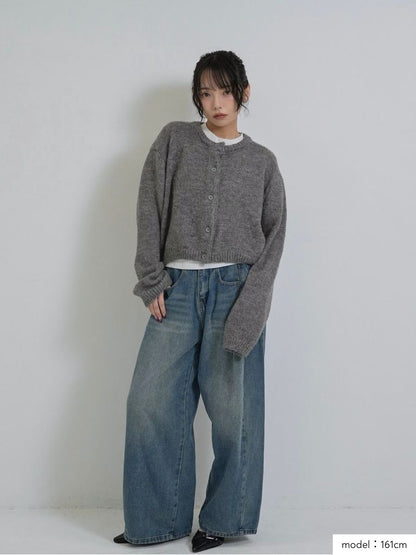 round neck cropped cardigan