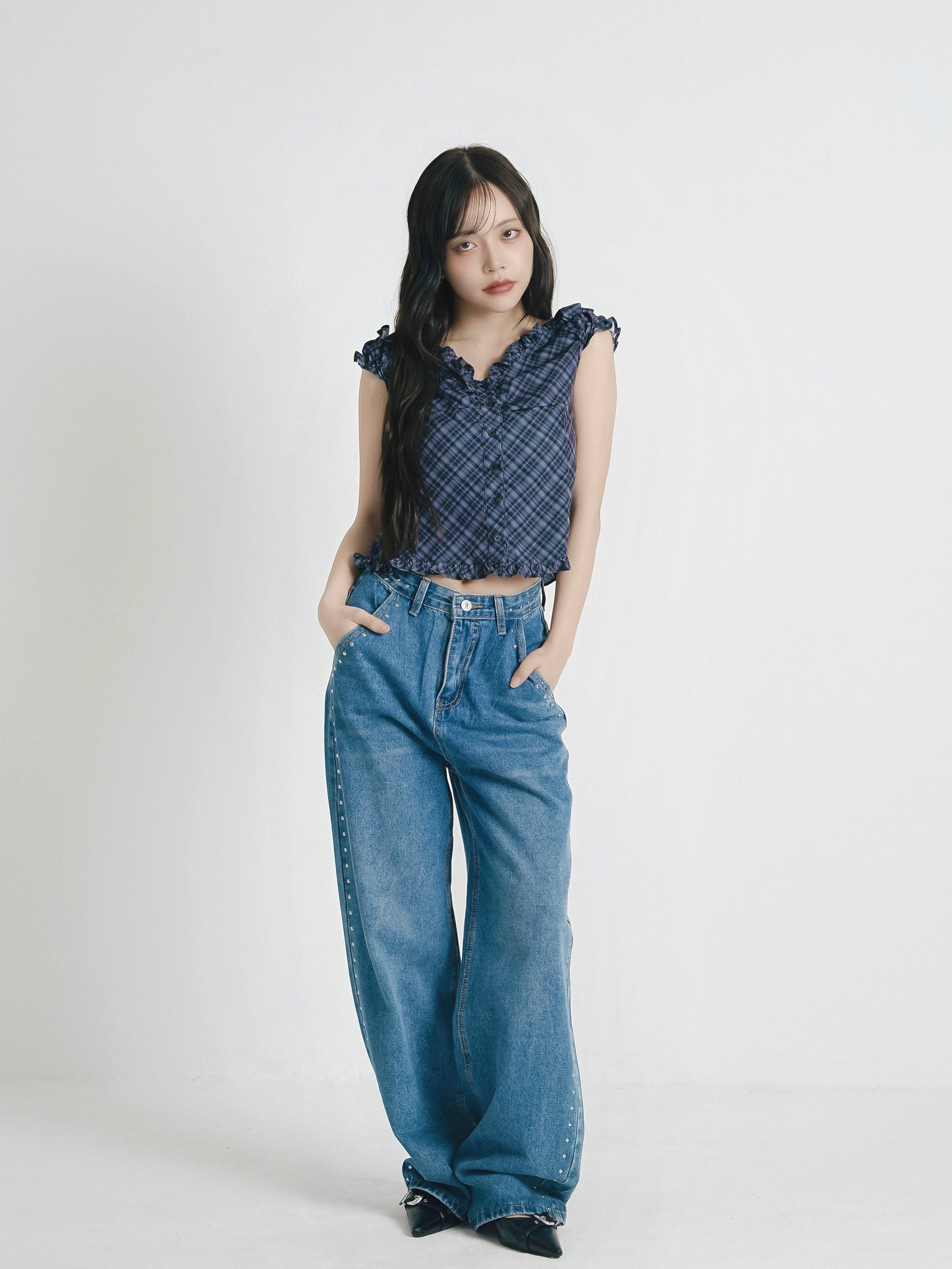 check frill sleeveless blouse