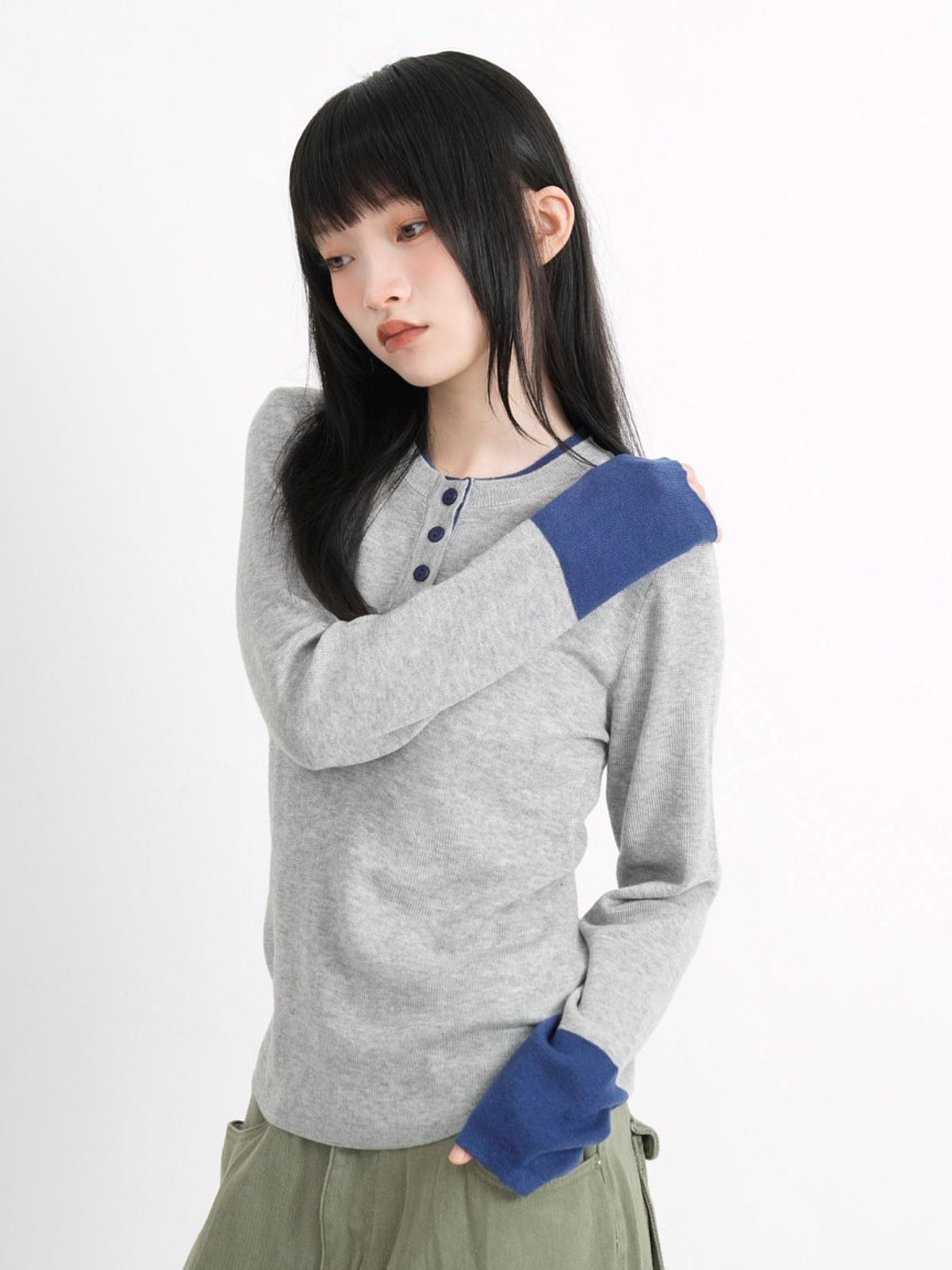 bicolor button round tops