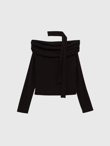 border offshoulder scarf tops