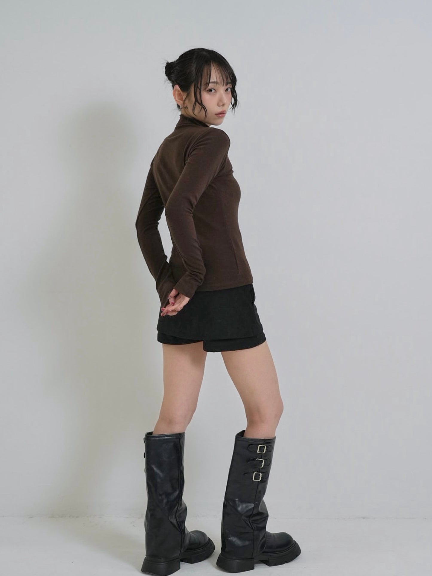 cutout choker neck tops