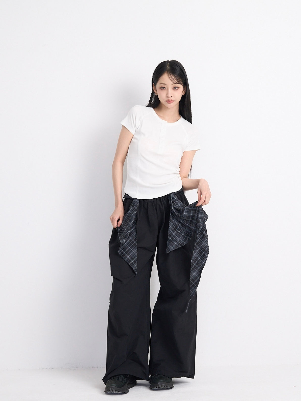 check loop wide pants