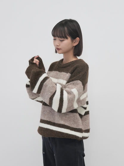 random boarder wool knit