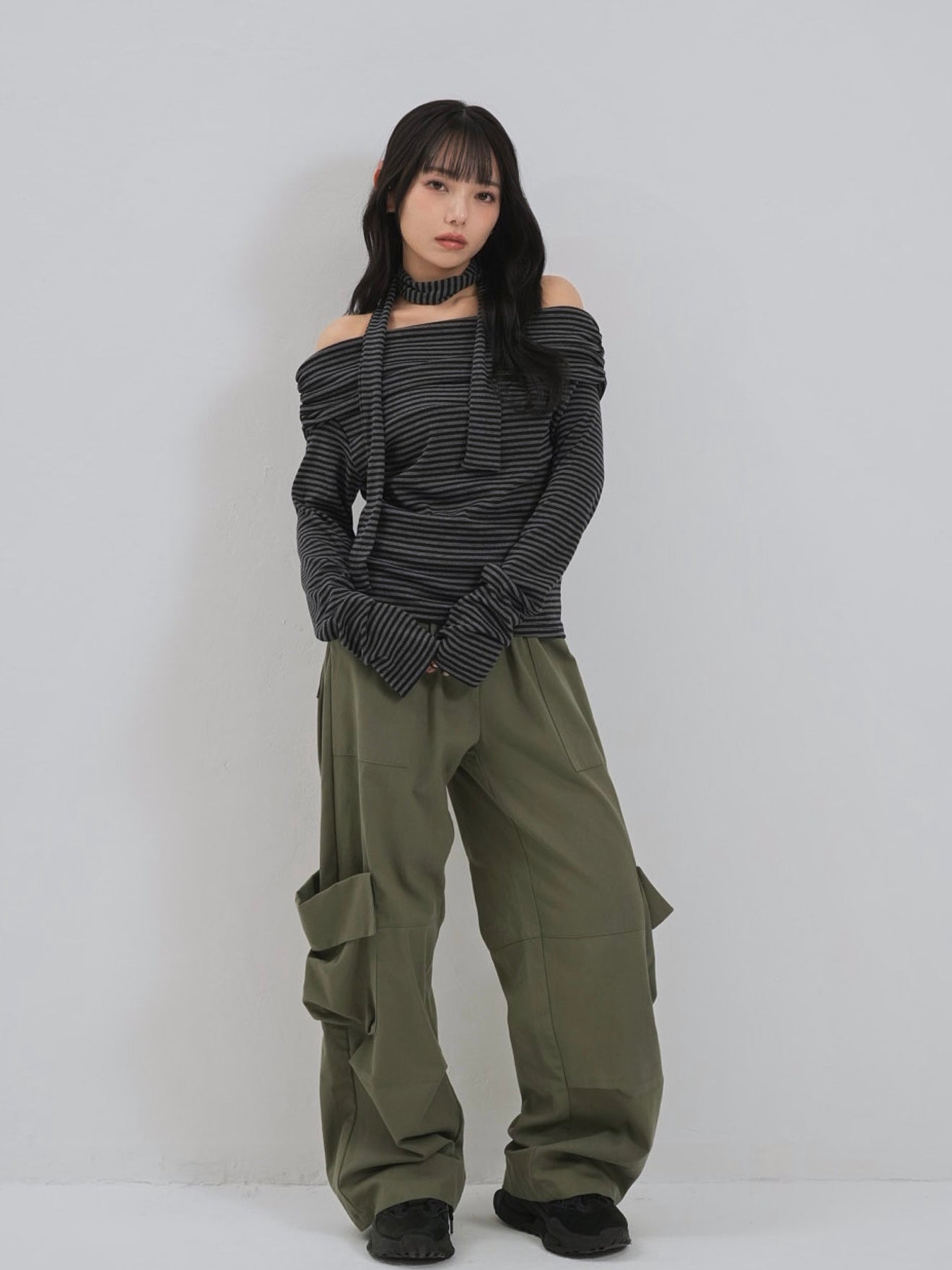 border offshoulder scarf tops