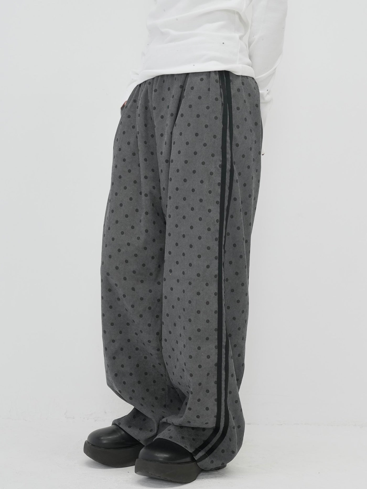 dot wide line pants