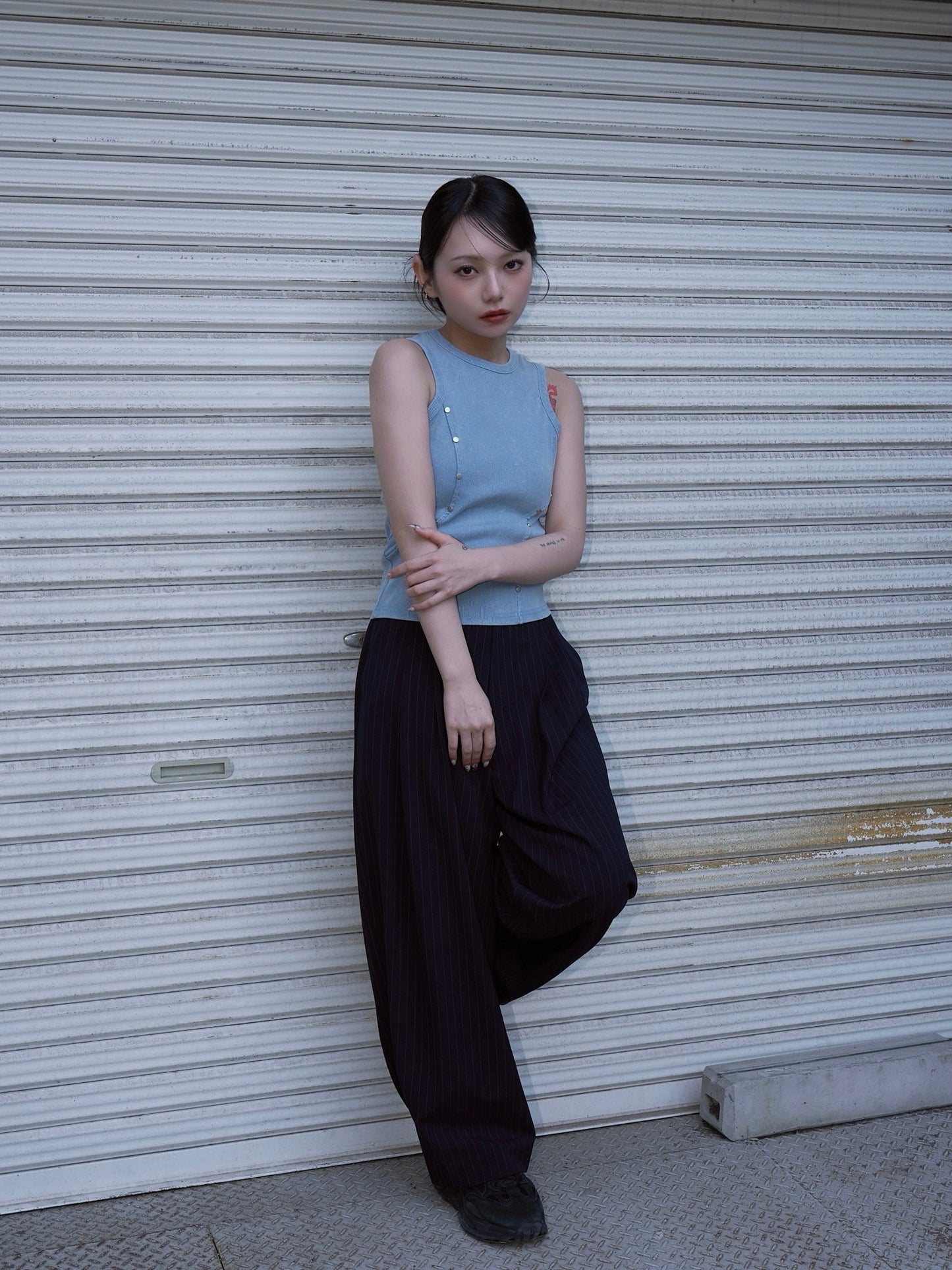 wide stripe tuck pants