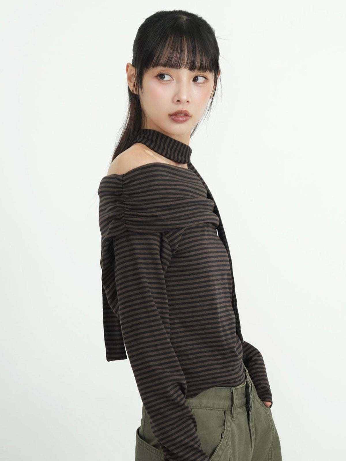 border offshoulder scarf tops