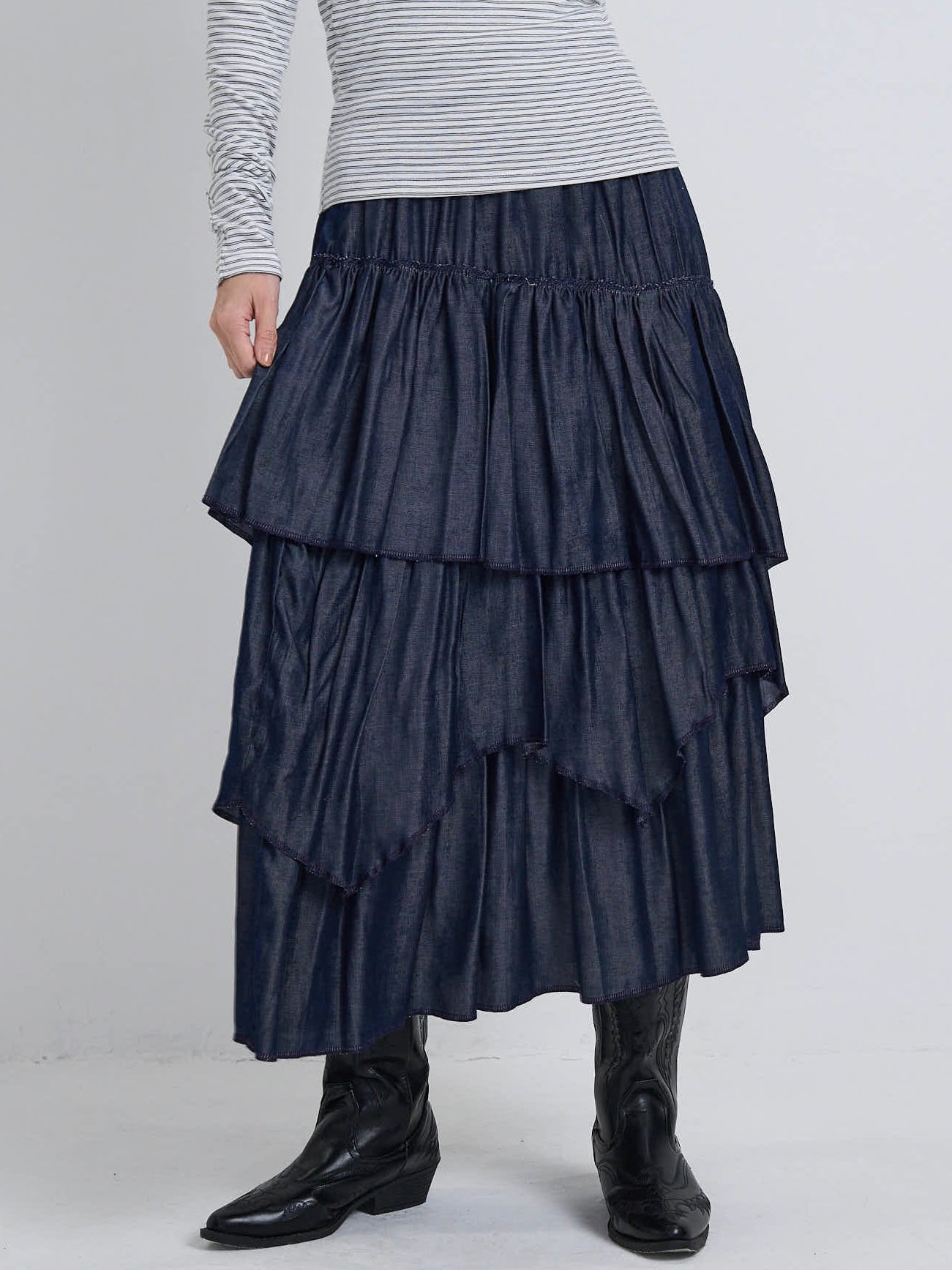 volume denim tiered skirt