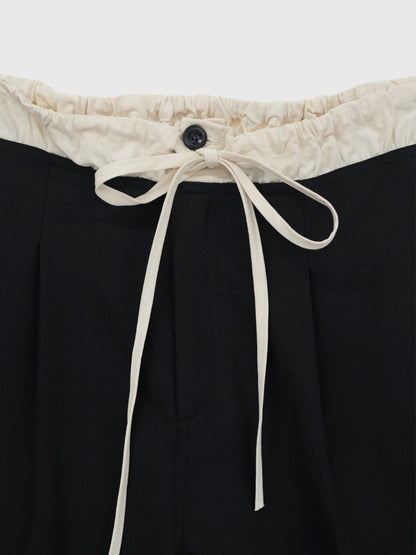wide silhouette half pants