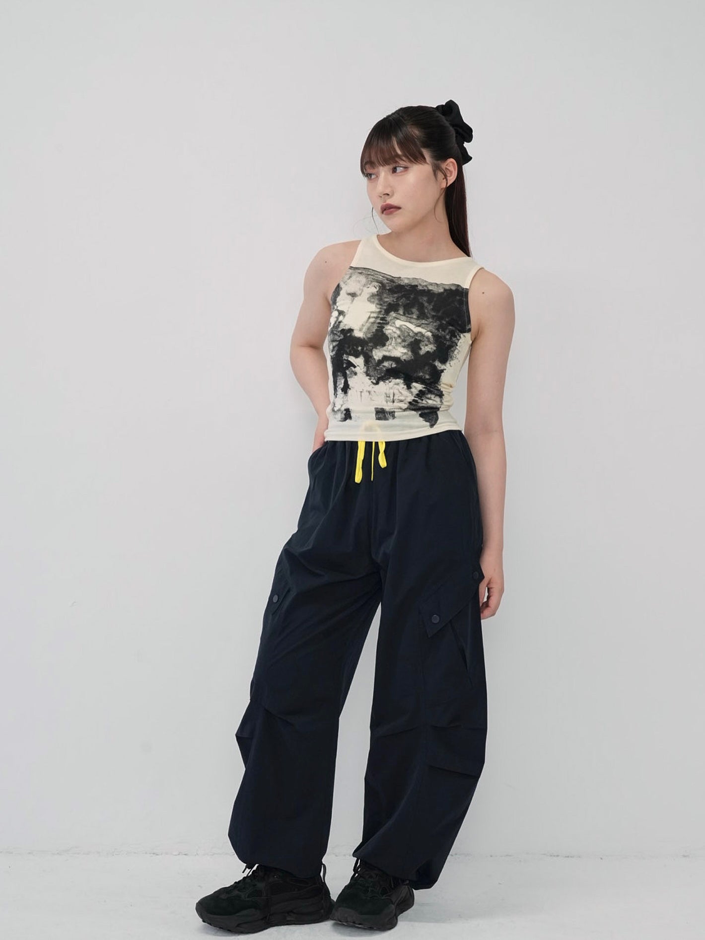 accent string pants