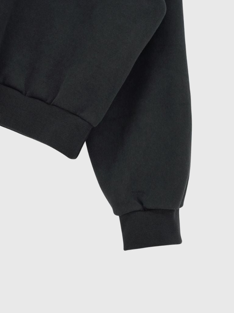 studs neck cropped sweat tops