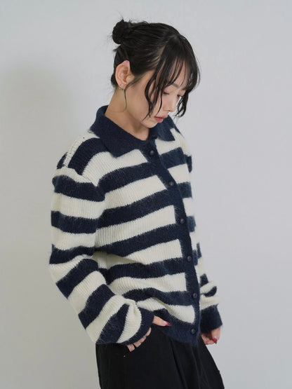 border color knit cardigan