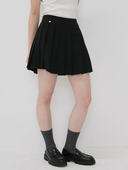 pleats mini skirt