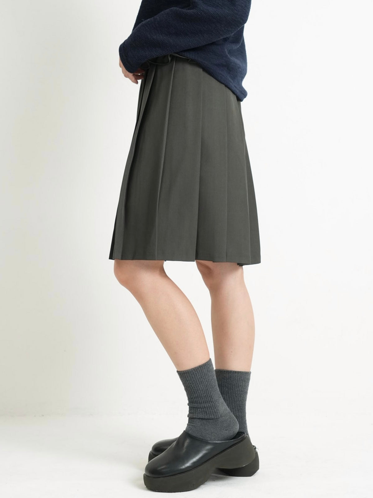 frill waist pleated skirt