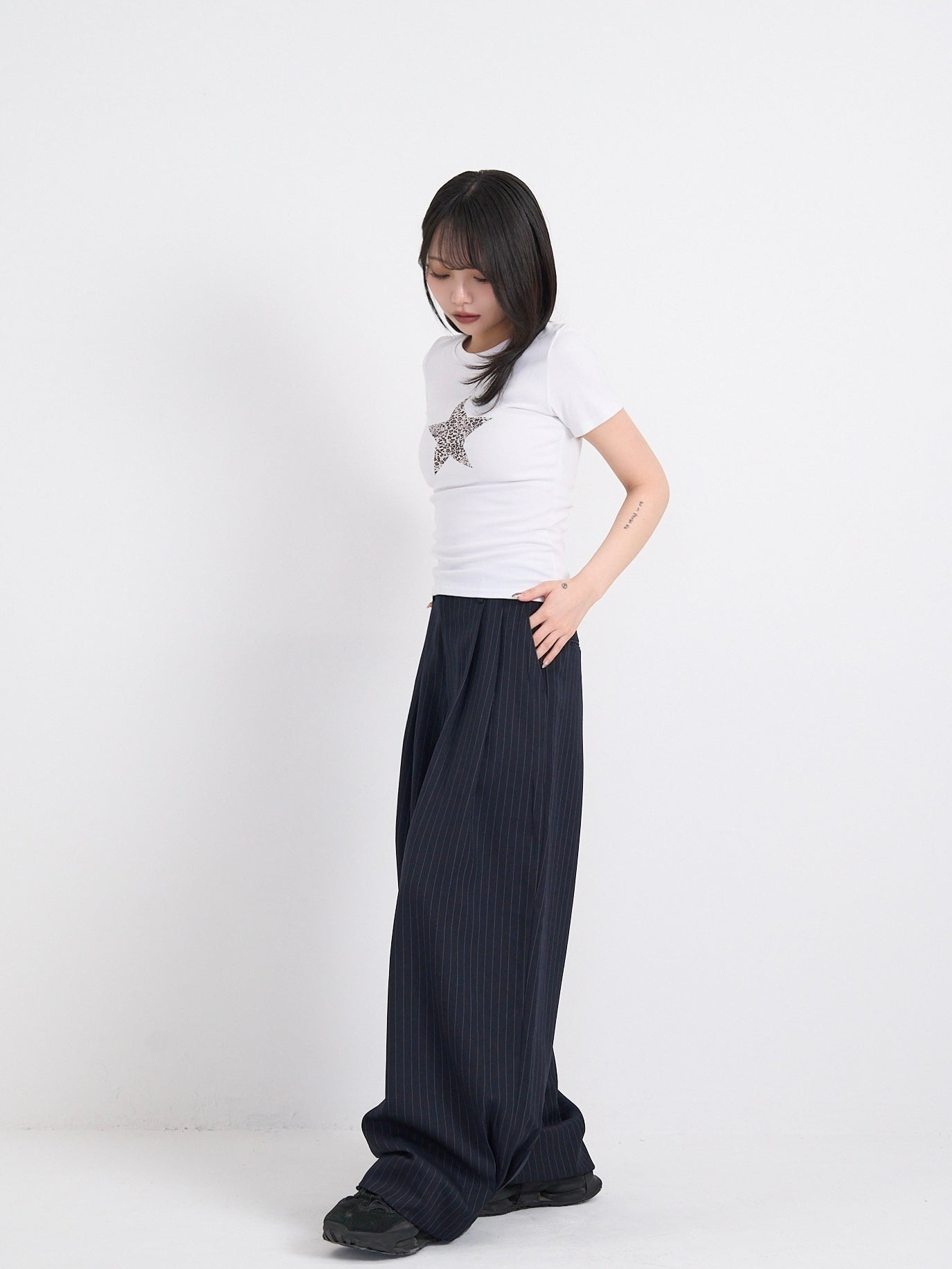 wide stripe tuck pants