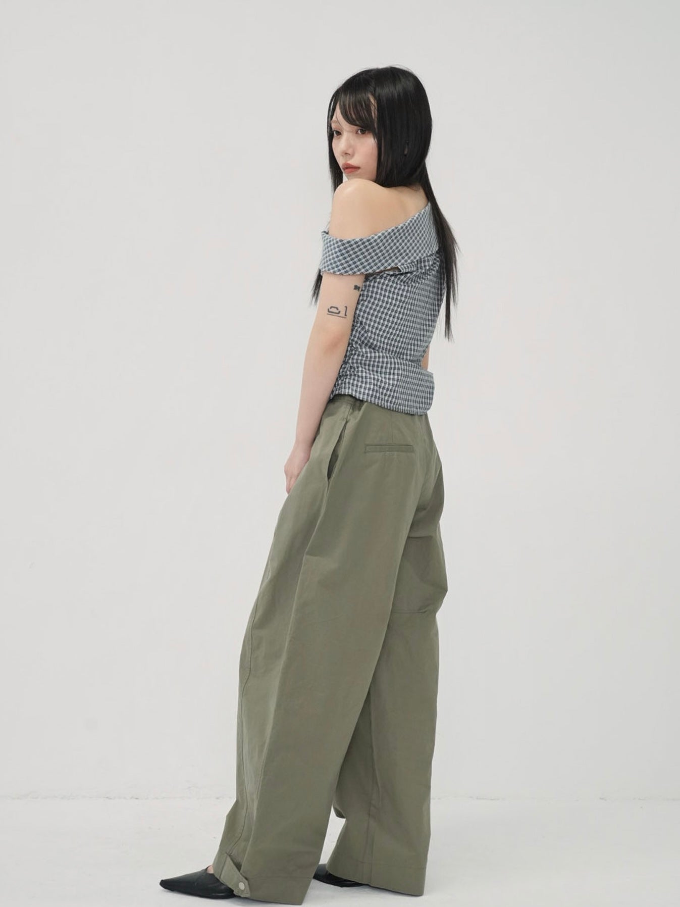 adjust button balloon pants