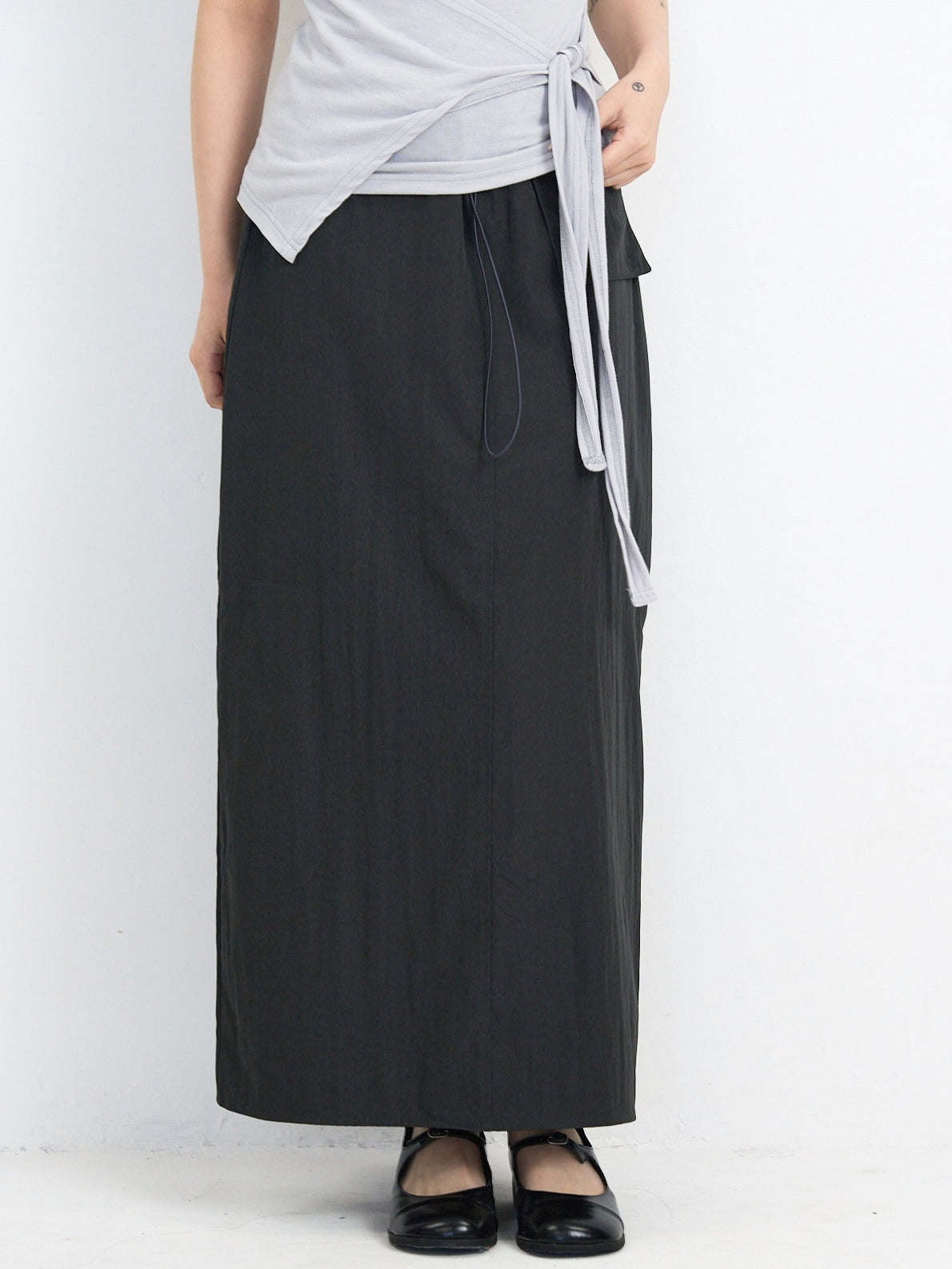 back slit long skirt