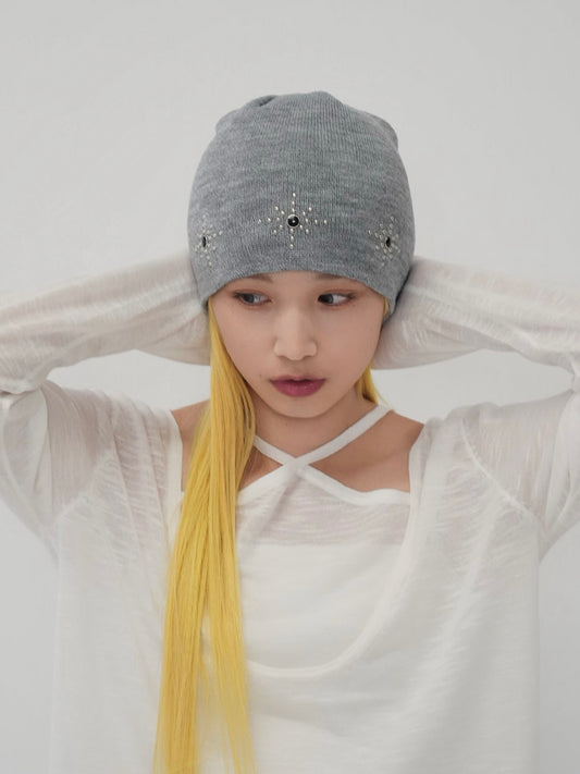 nova star stud beanie