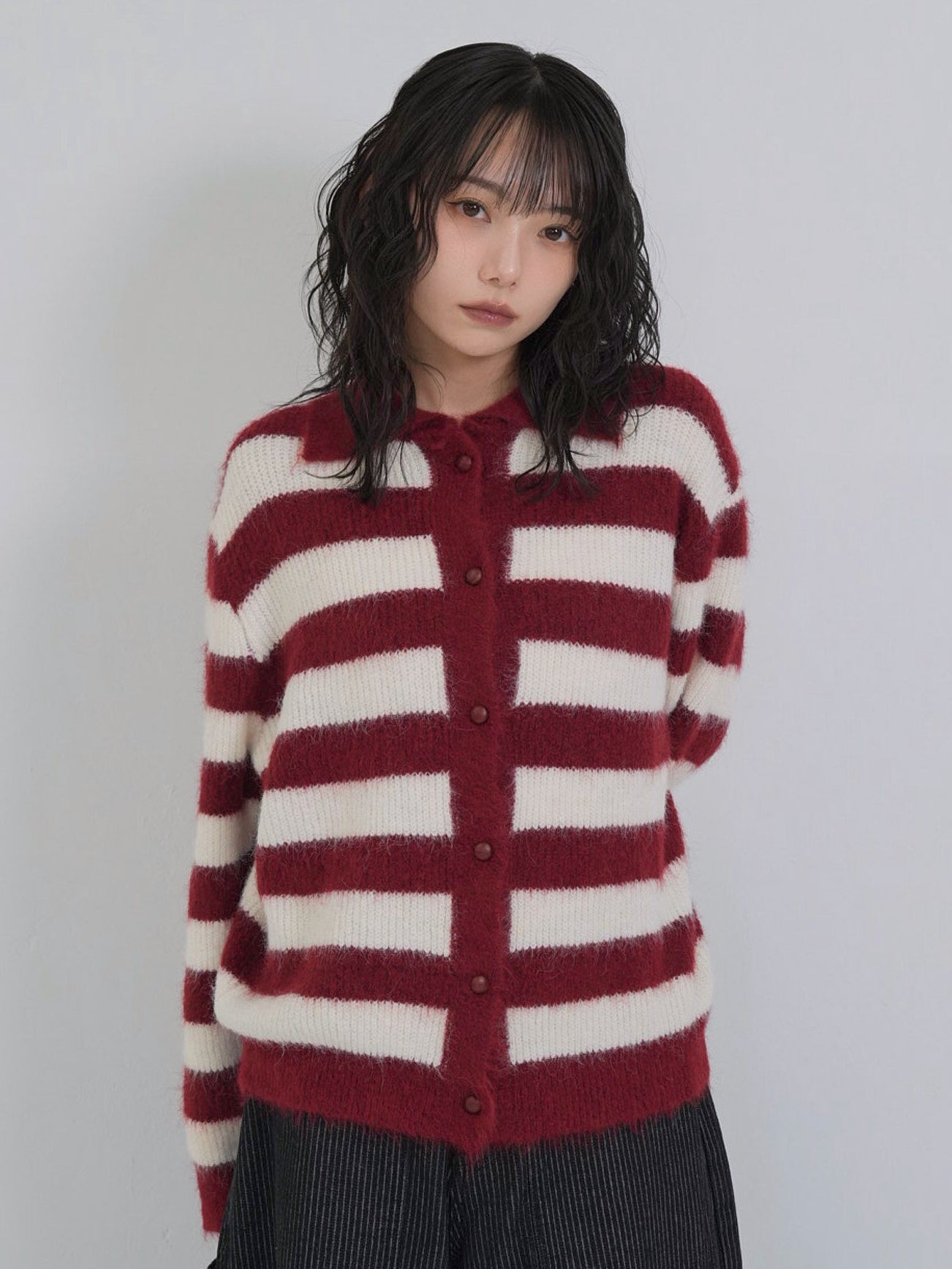 border color knit cardigan