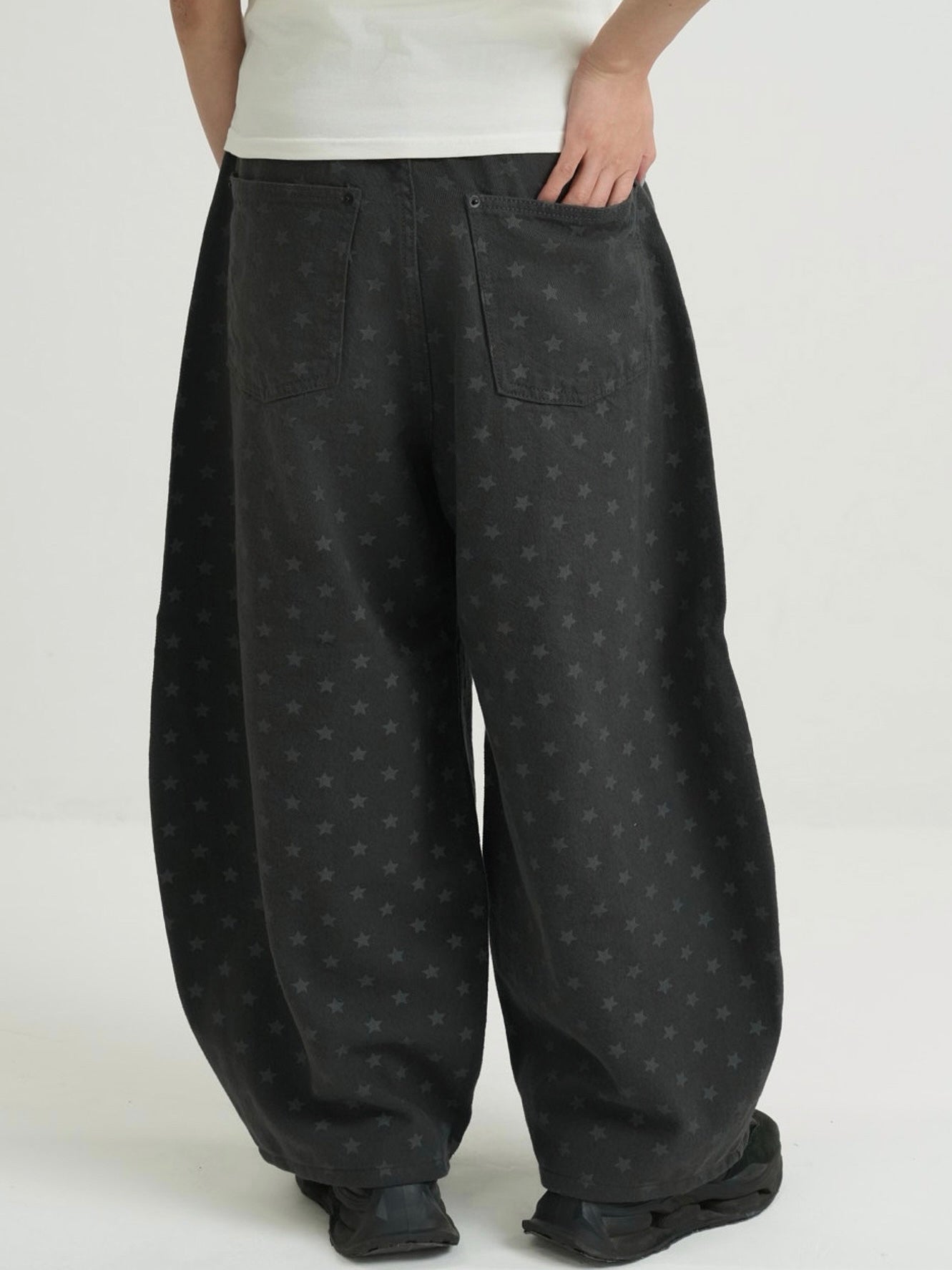 star dot balloon pants