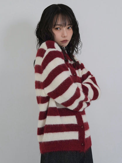 border color knit cardigan
