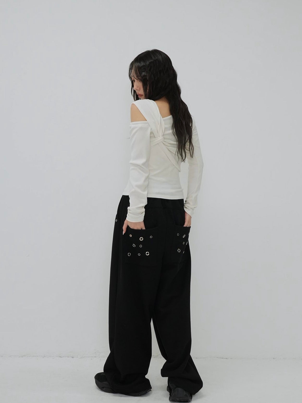 asymmetric shoulder tops