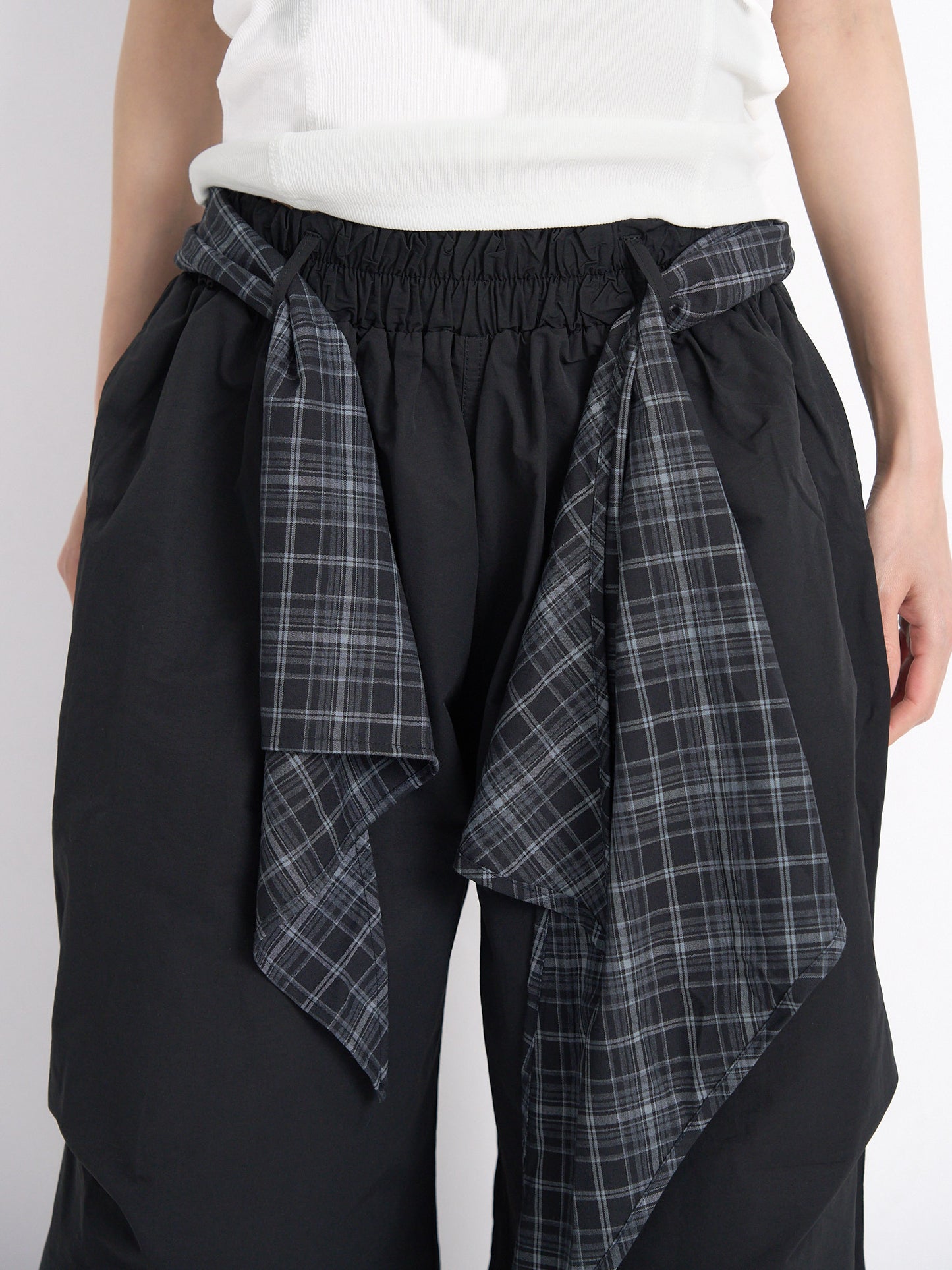 check loop wide pants