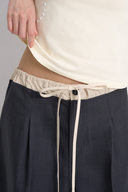 wide silhouette half pants