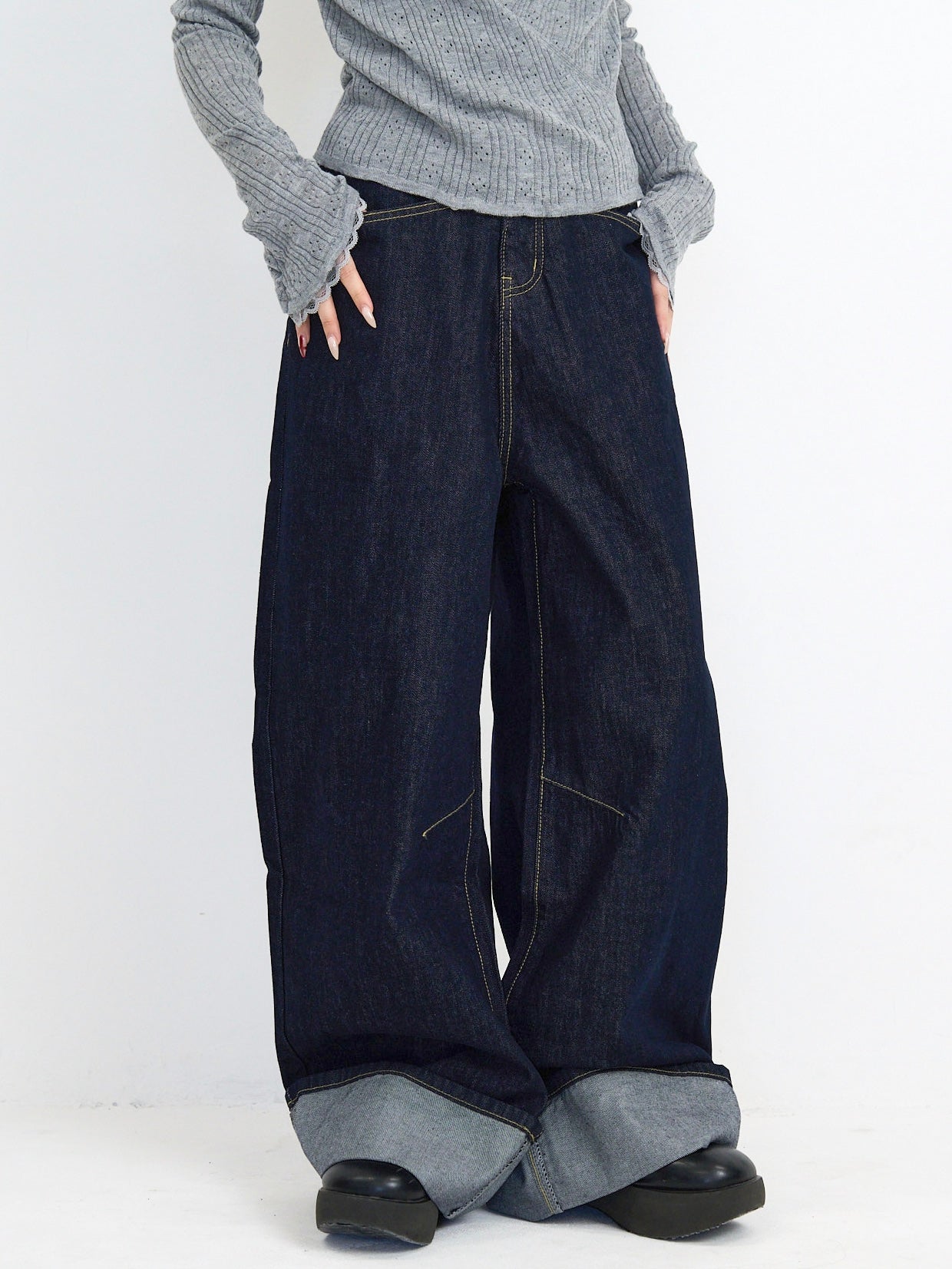 loose wide denim pants