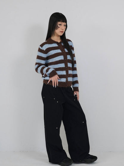 border color knit cardigan