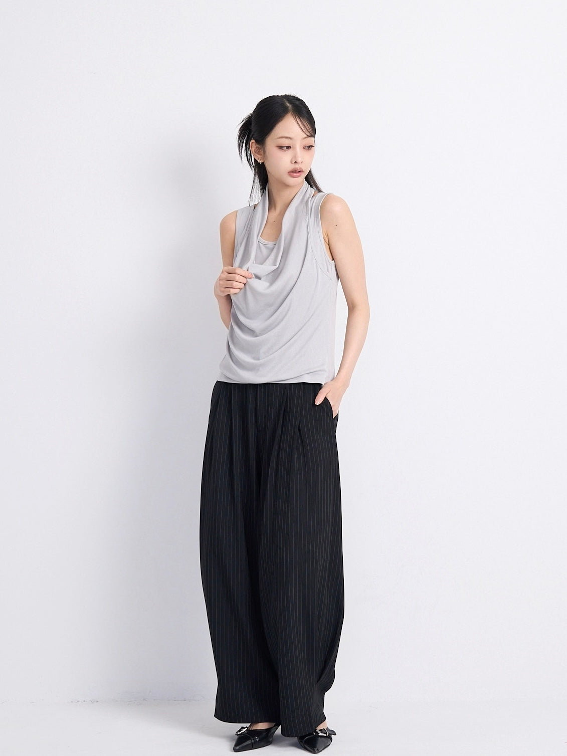wide stripe tuck pants