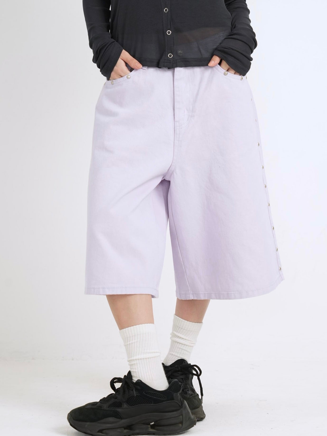 side stud bermuda pants