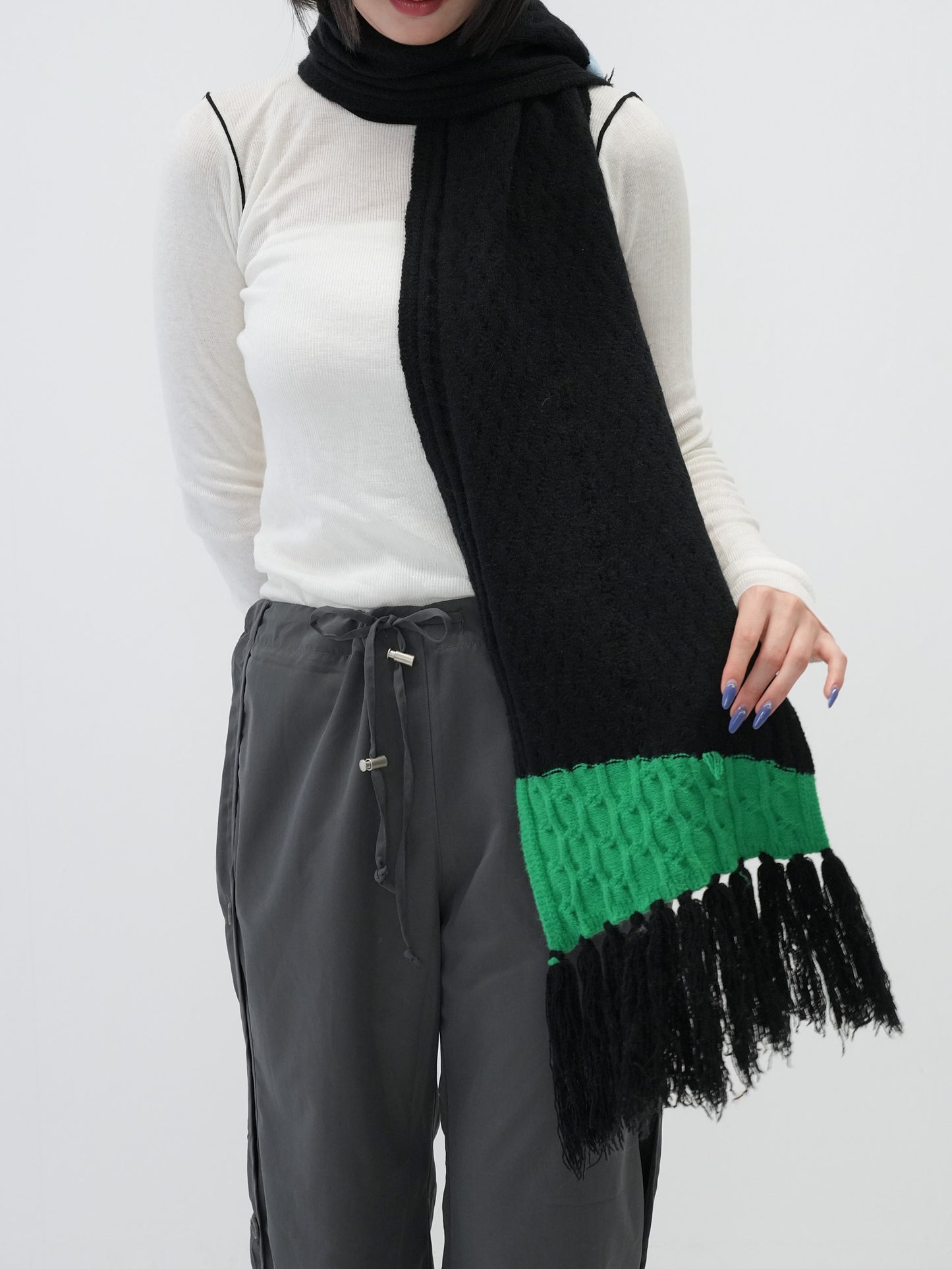 color knit muffler