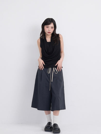 wide silhouette half pants