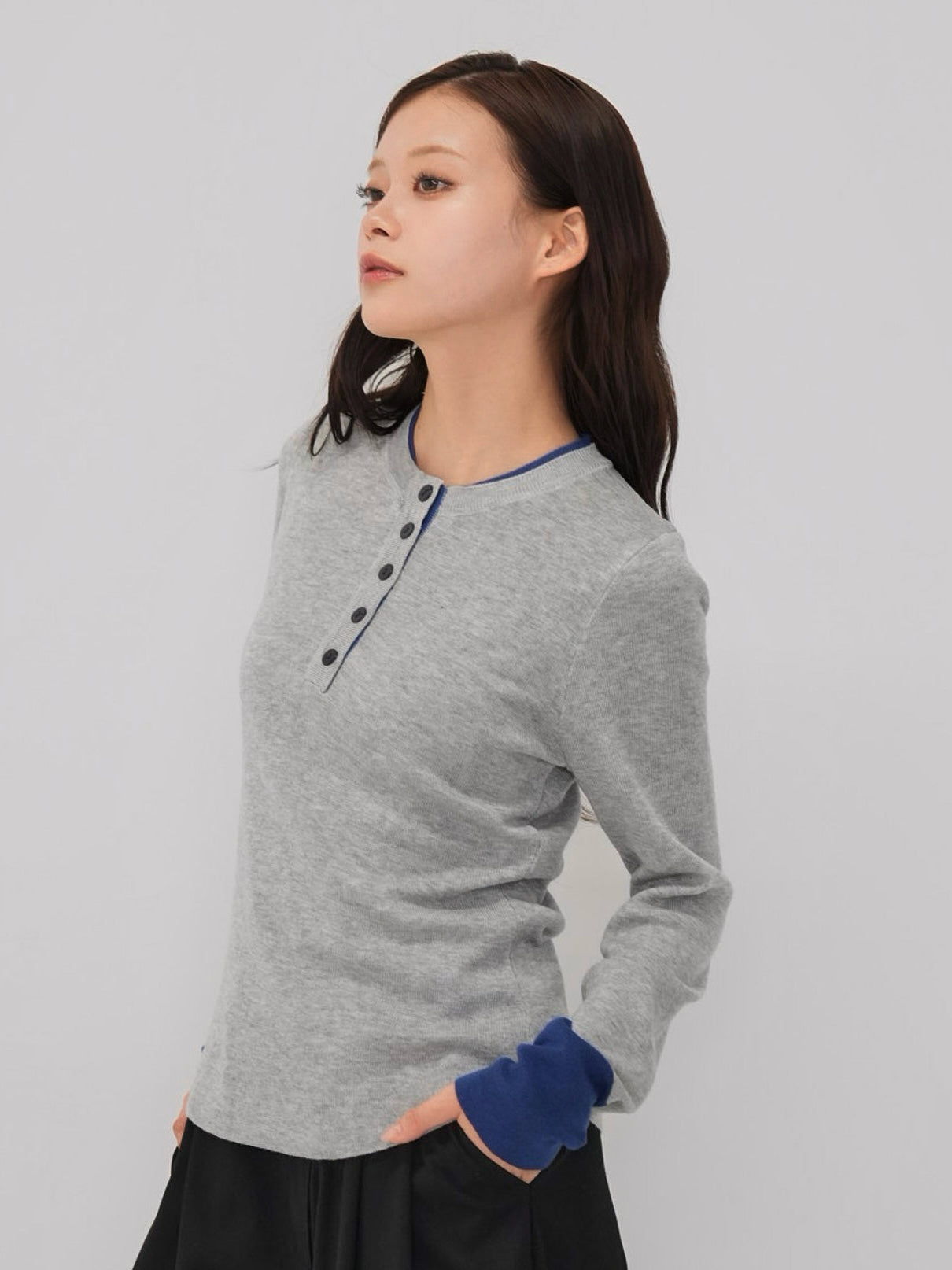bicolor button round tops