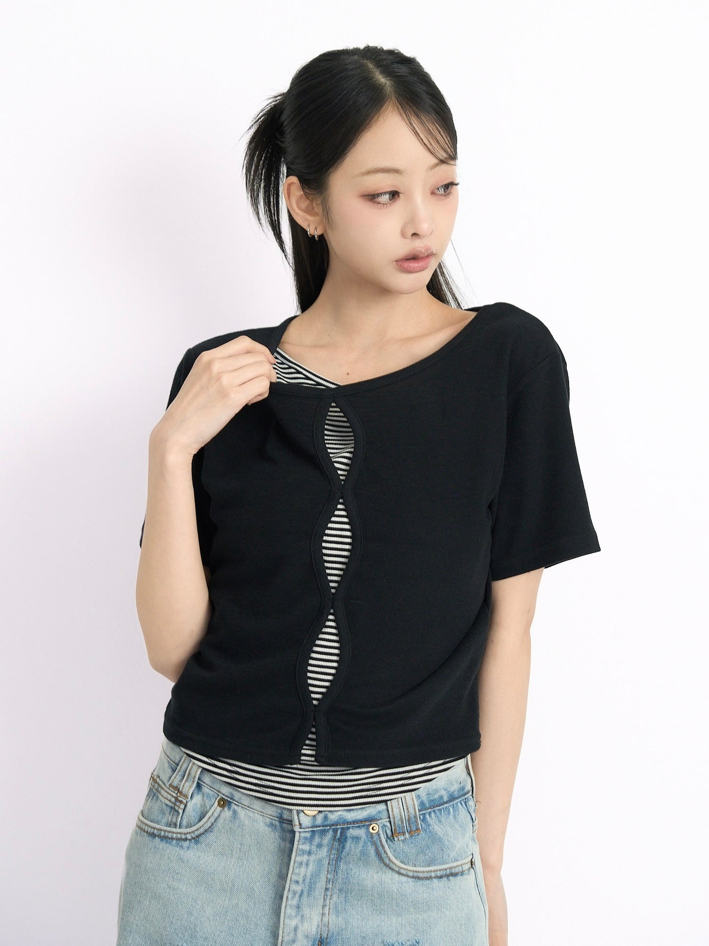 cut out stripe tops