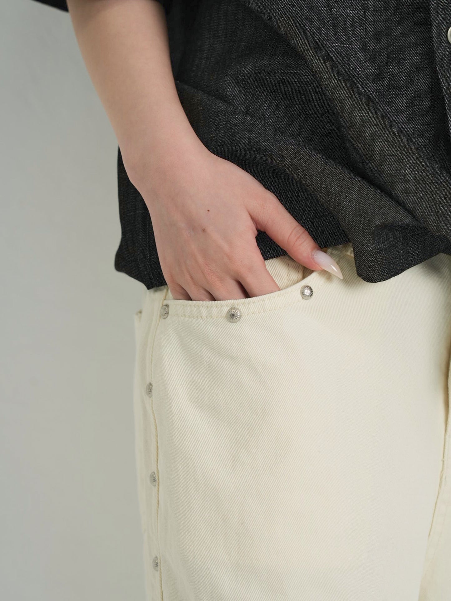 side stud bermuda pants