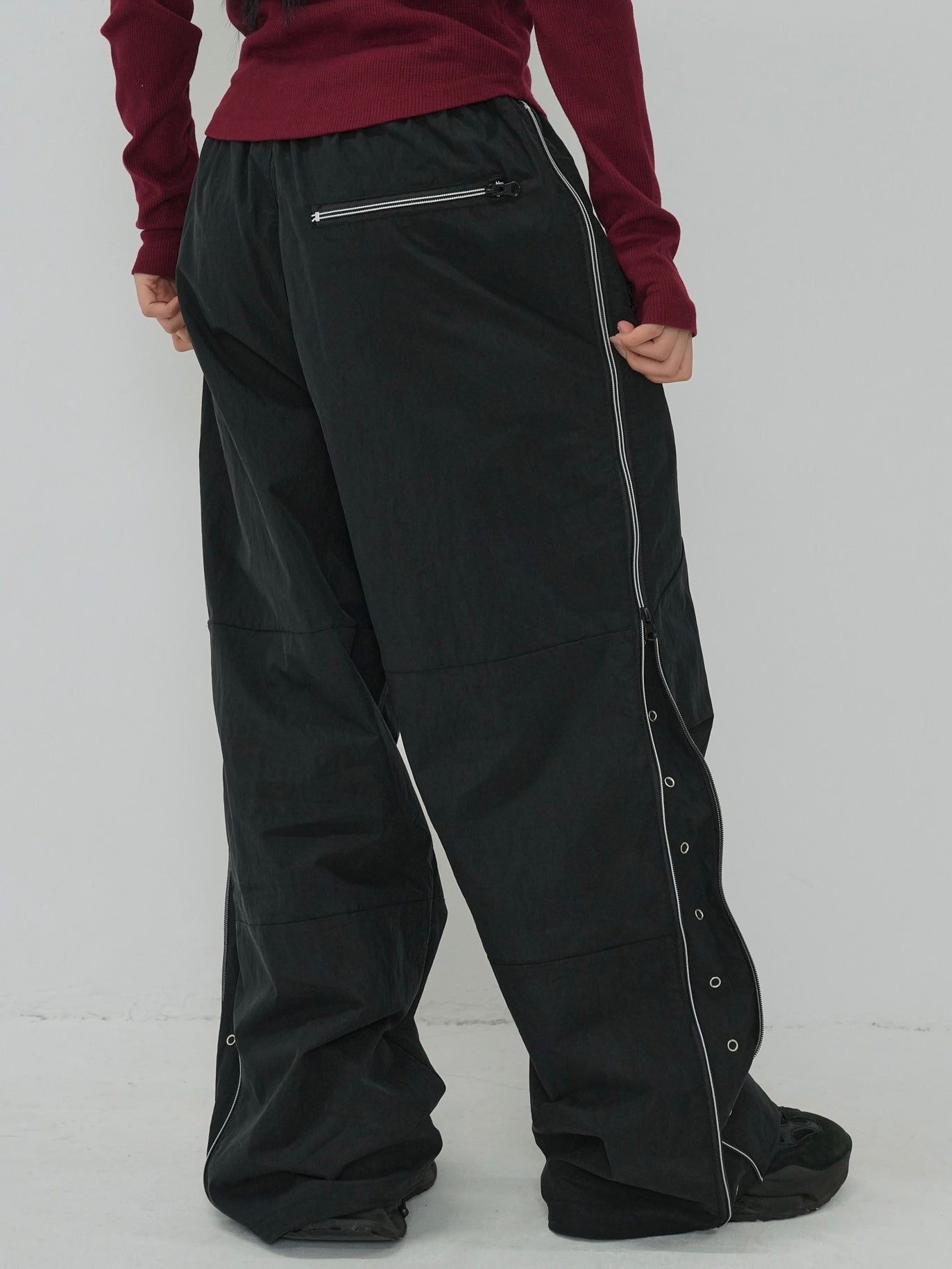 side zip eyelet pants
