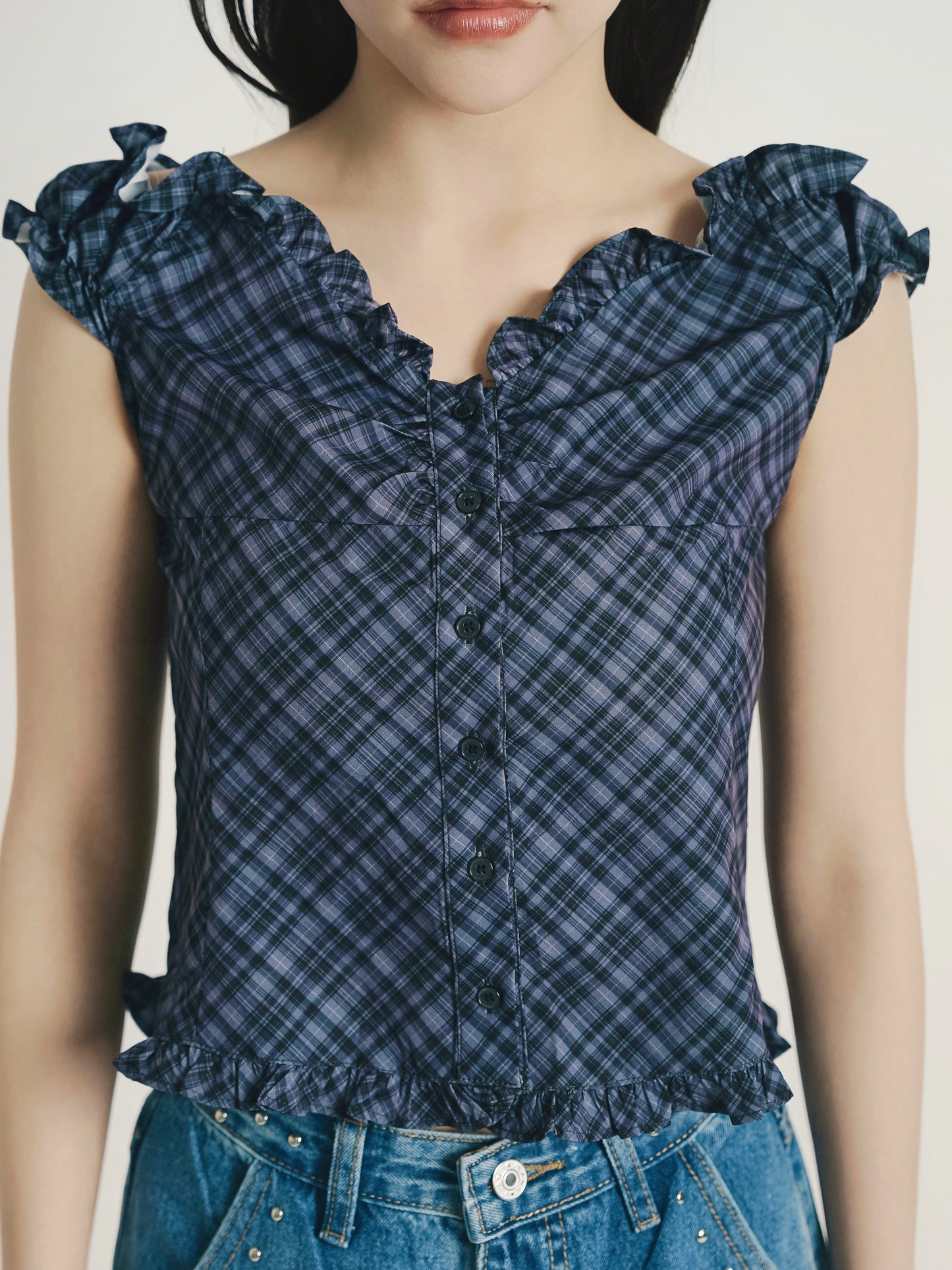 check frill sleeveless blouse