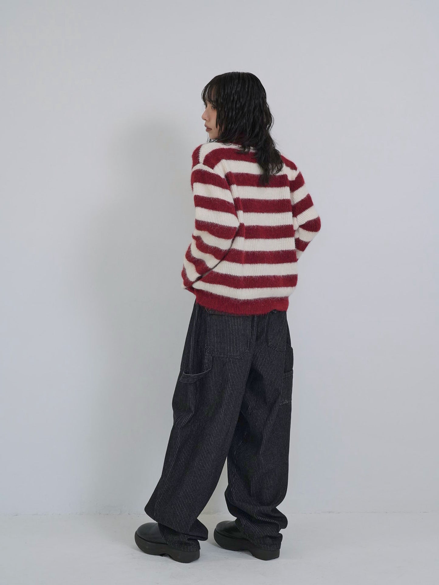 border color knit cardigan