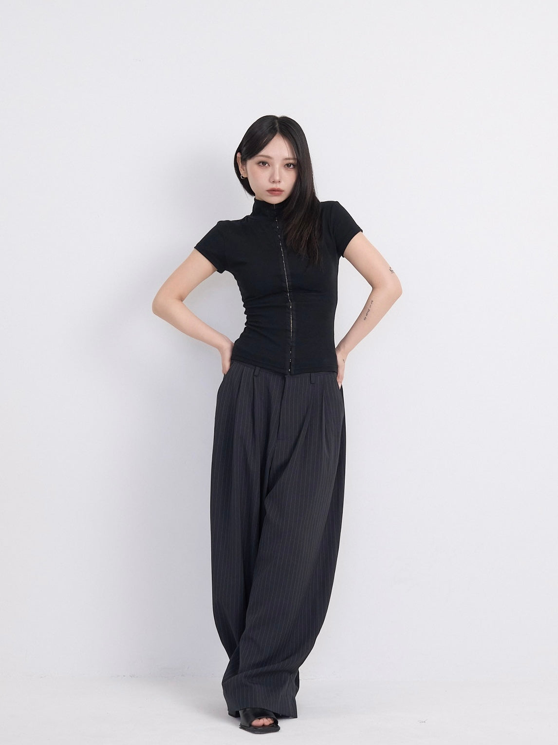 slim hook detail tops