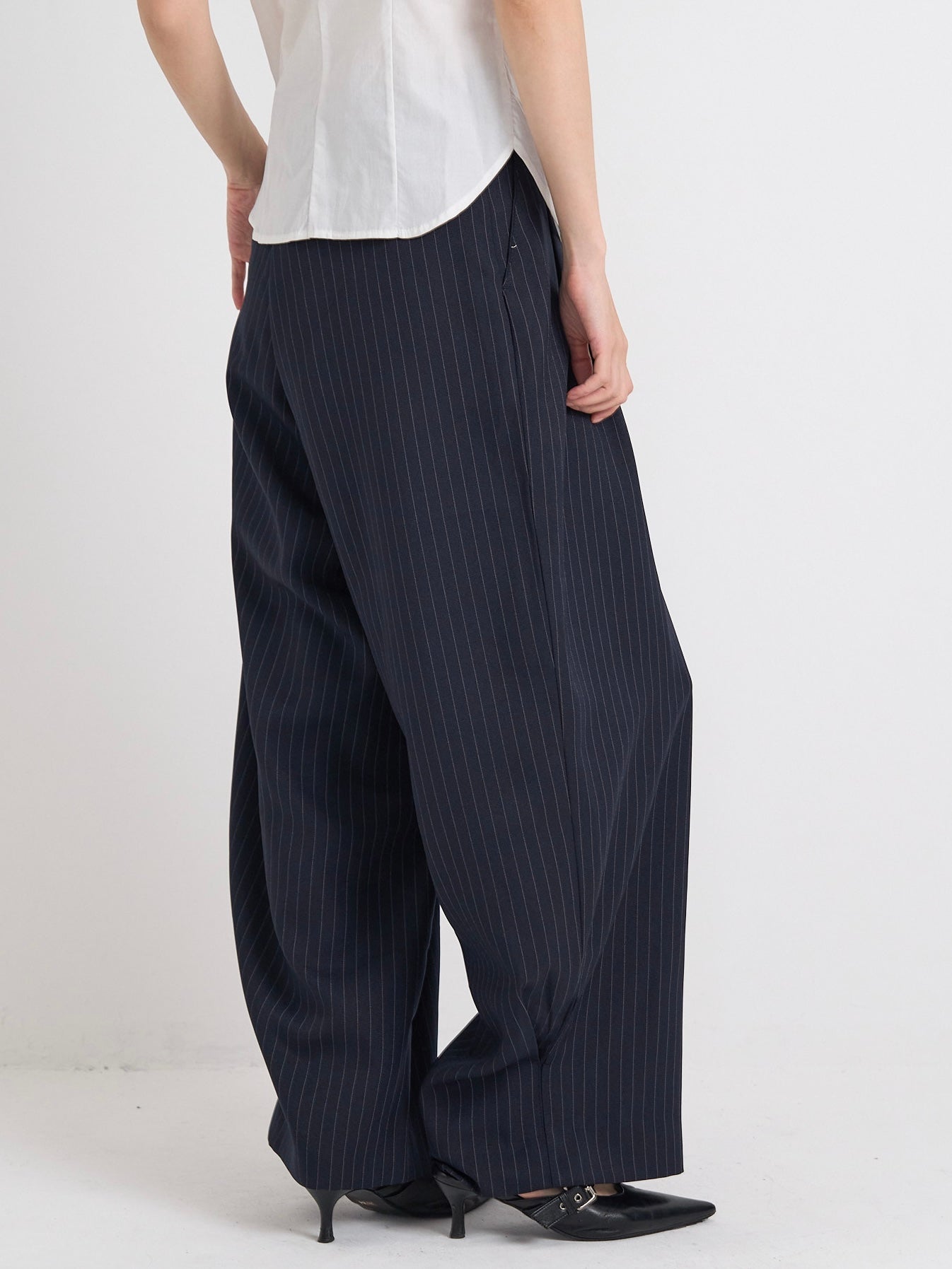 wide stripe tuck pants