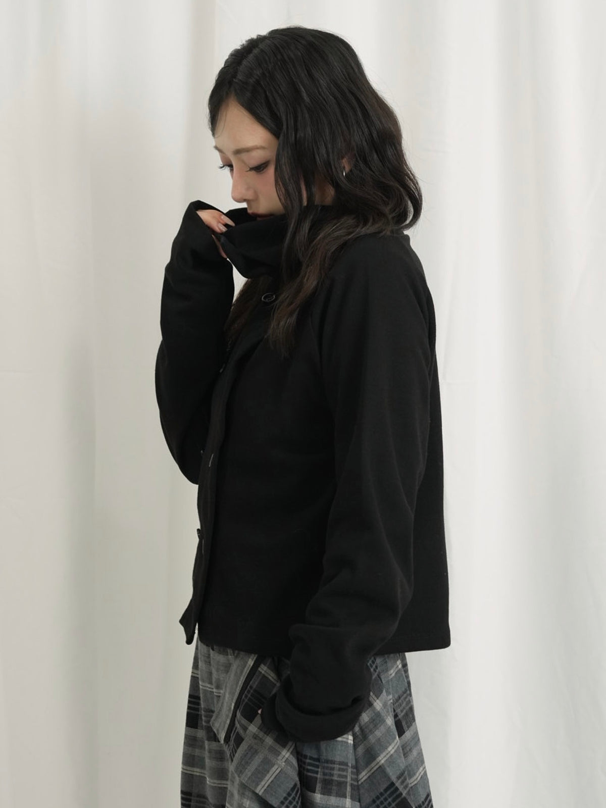 minimal double button cardigan
