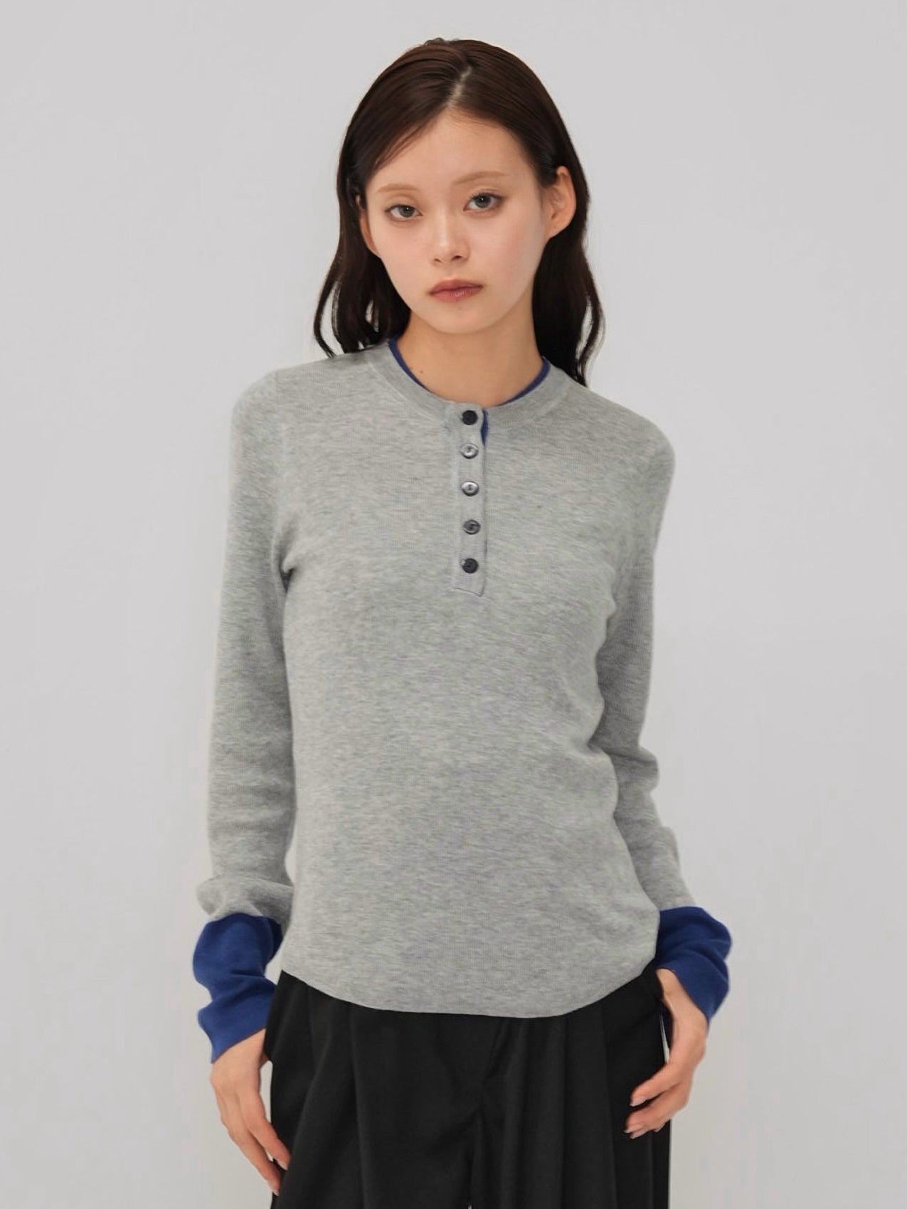 bicolor button round tops