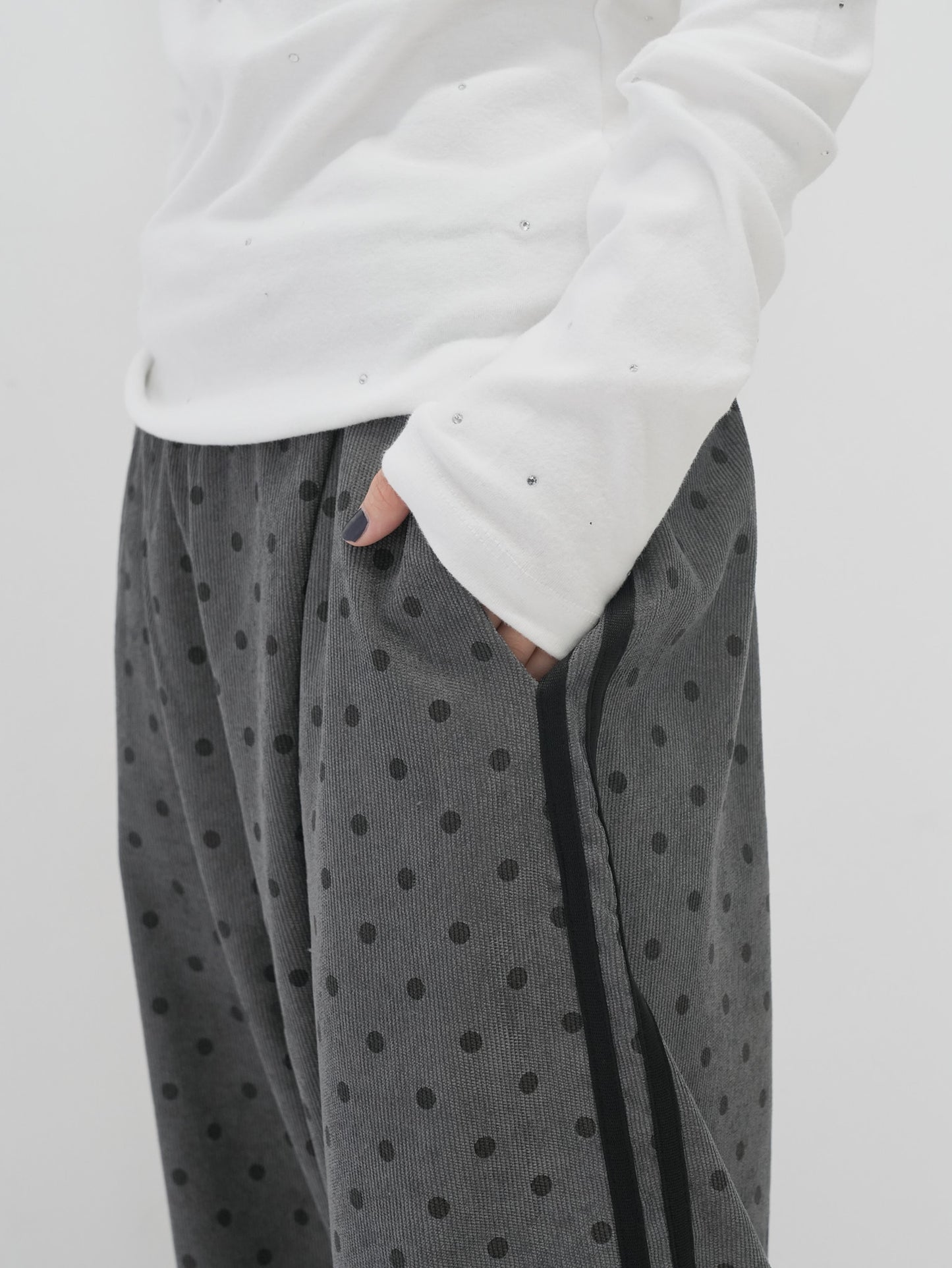 dot wide line pants