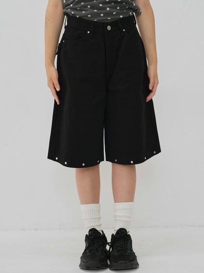 metal stud bermuda pants