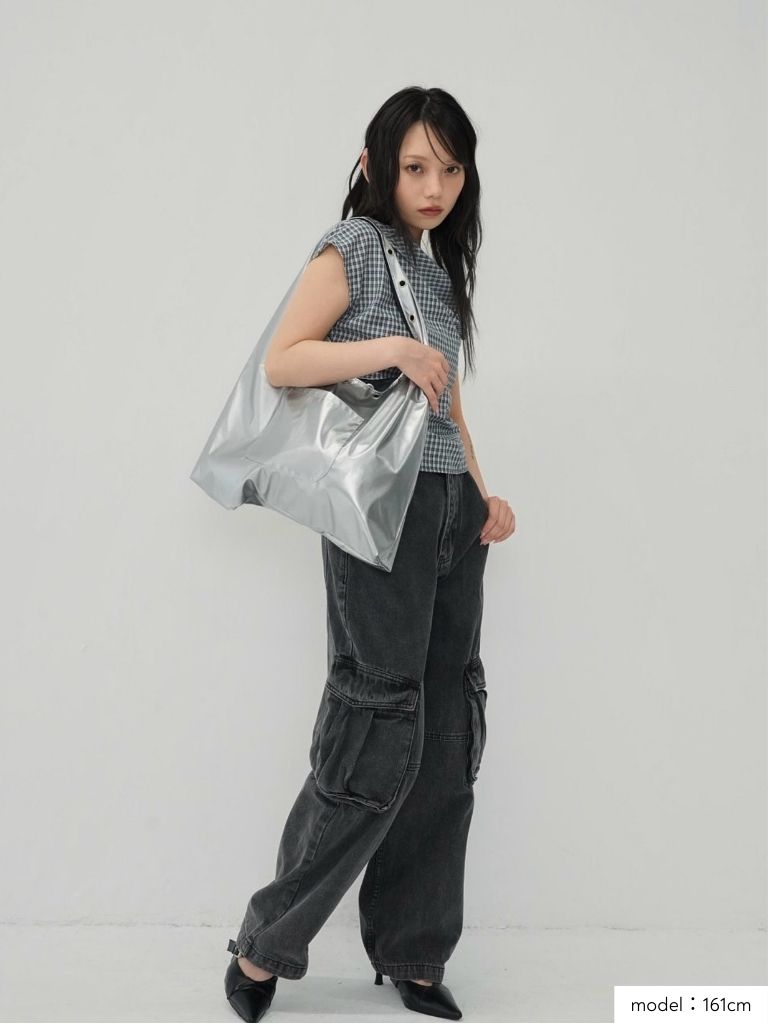 eyelet shoulder bag