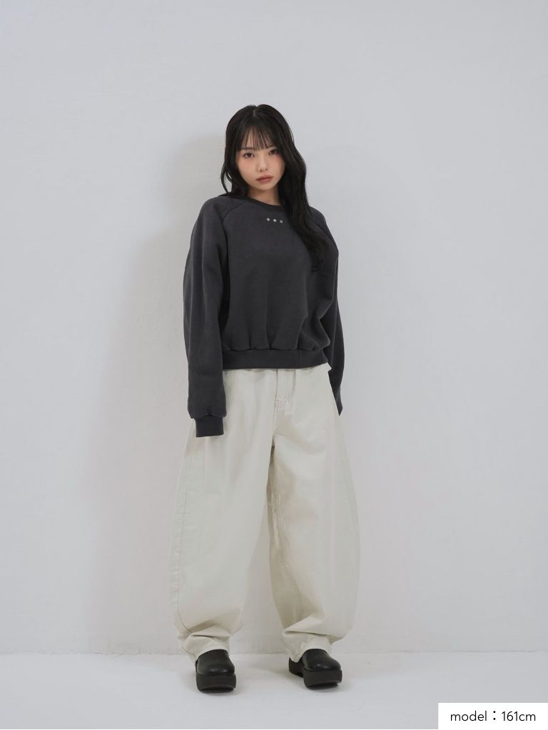 studs neck cropped sweat tops