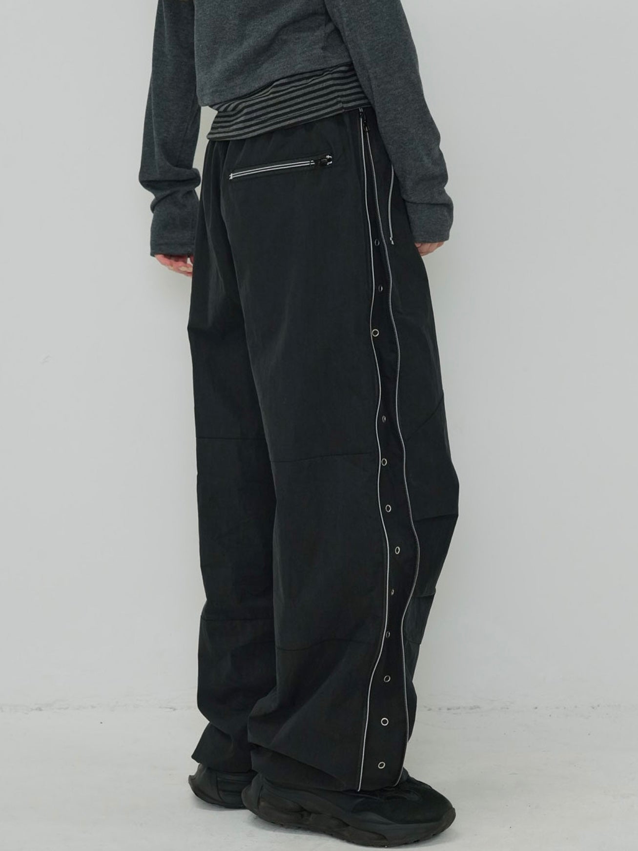 side zip eyelet pants